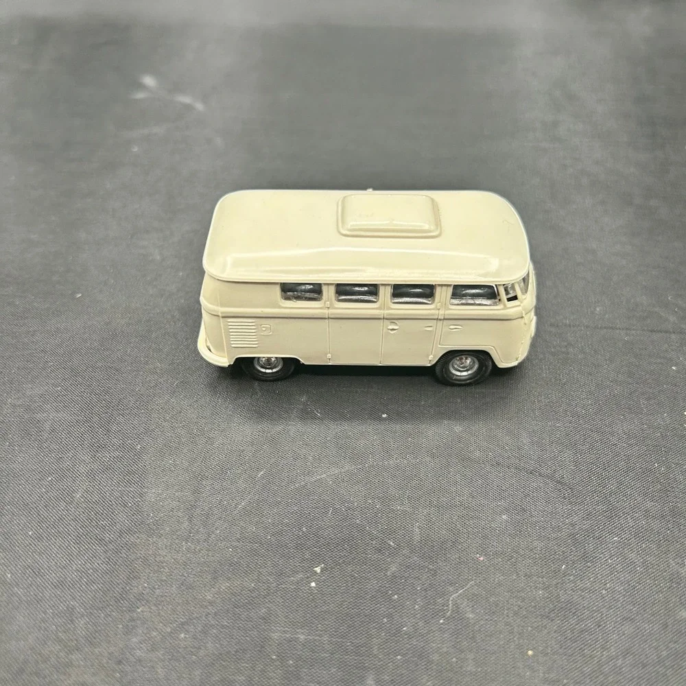 Lindberg Mini Lindy Volkswagen No 7 Bus Cream Split Window Model Toy Plastic